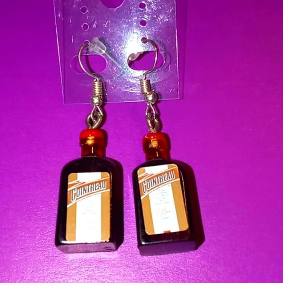 Alcohol earrings - Picture 1 of 2